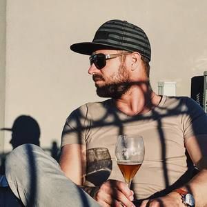 Meet your Posher, Hans